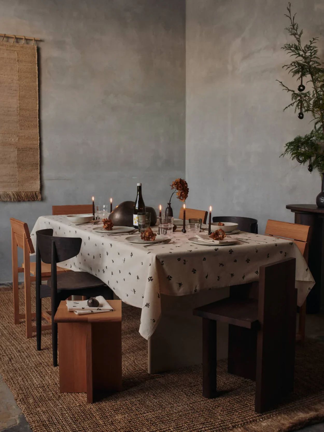 Baies Tablecloth - Natrual/Dark Chocolate 