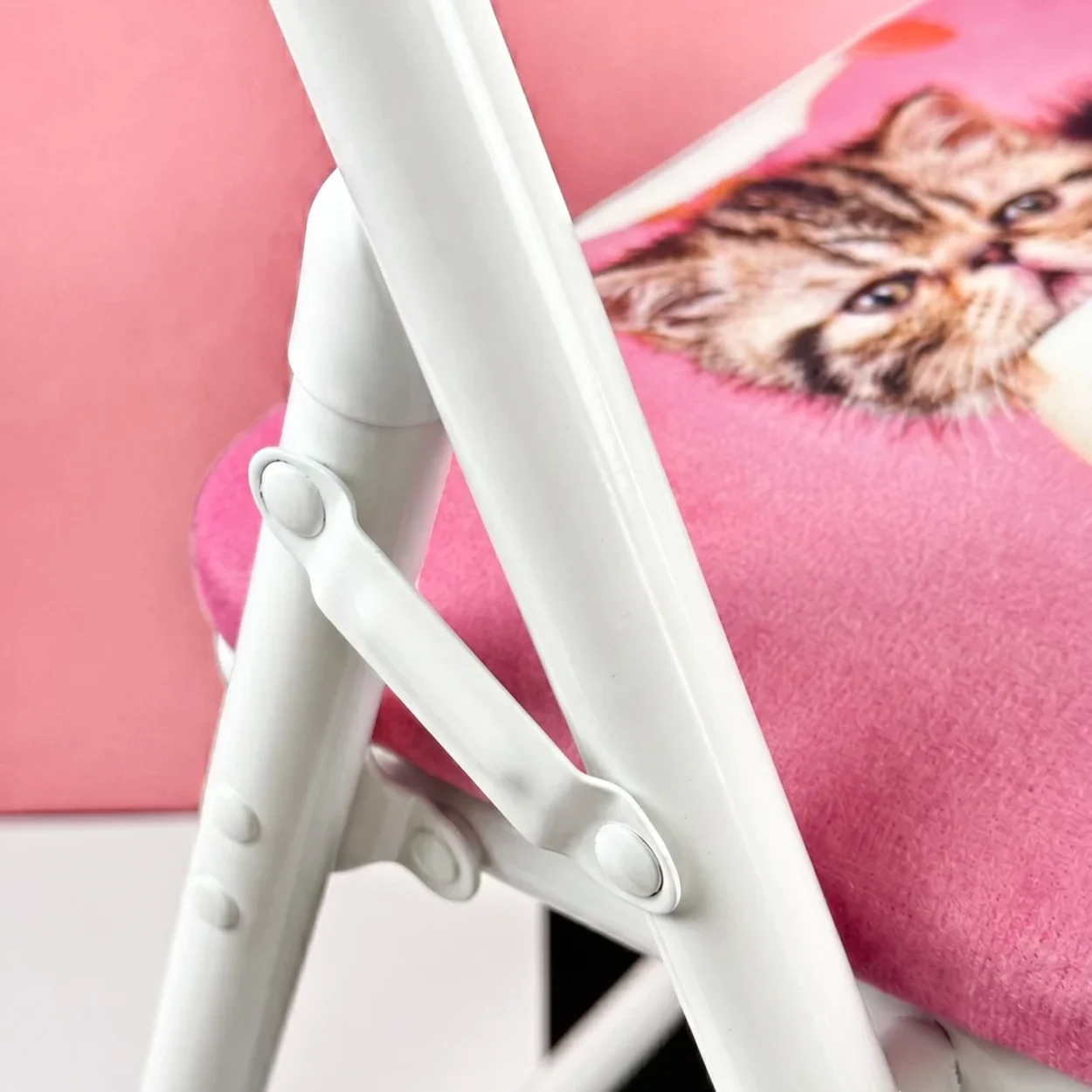 Folding Chair - Cat Surprise