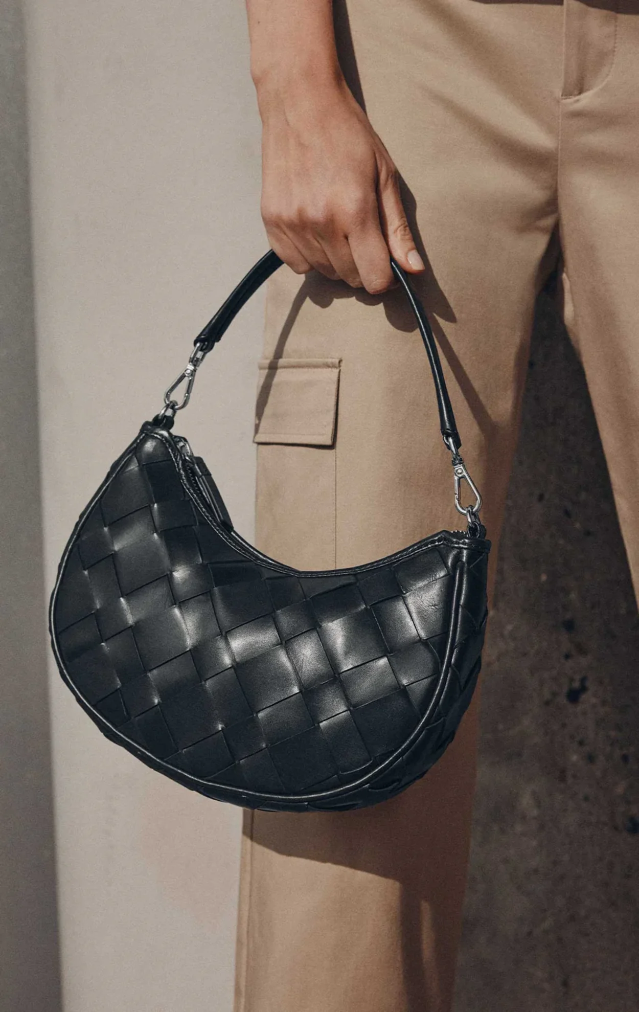 HeliaMBG Woven Black 