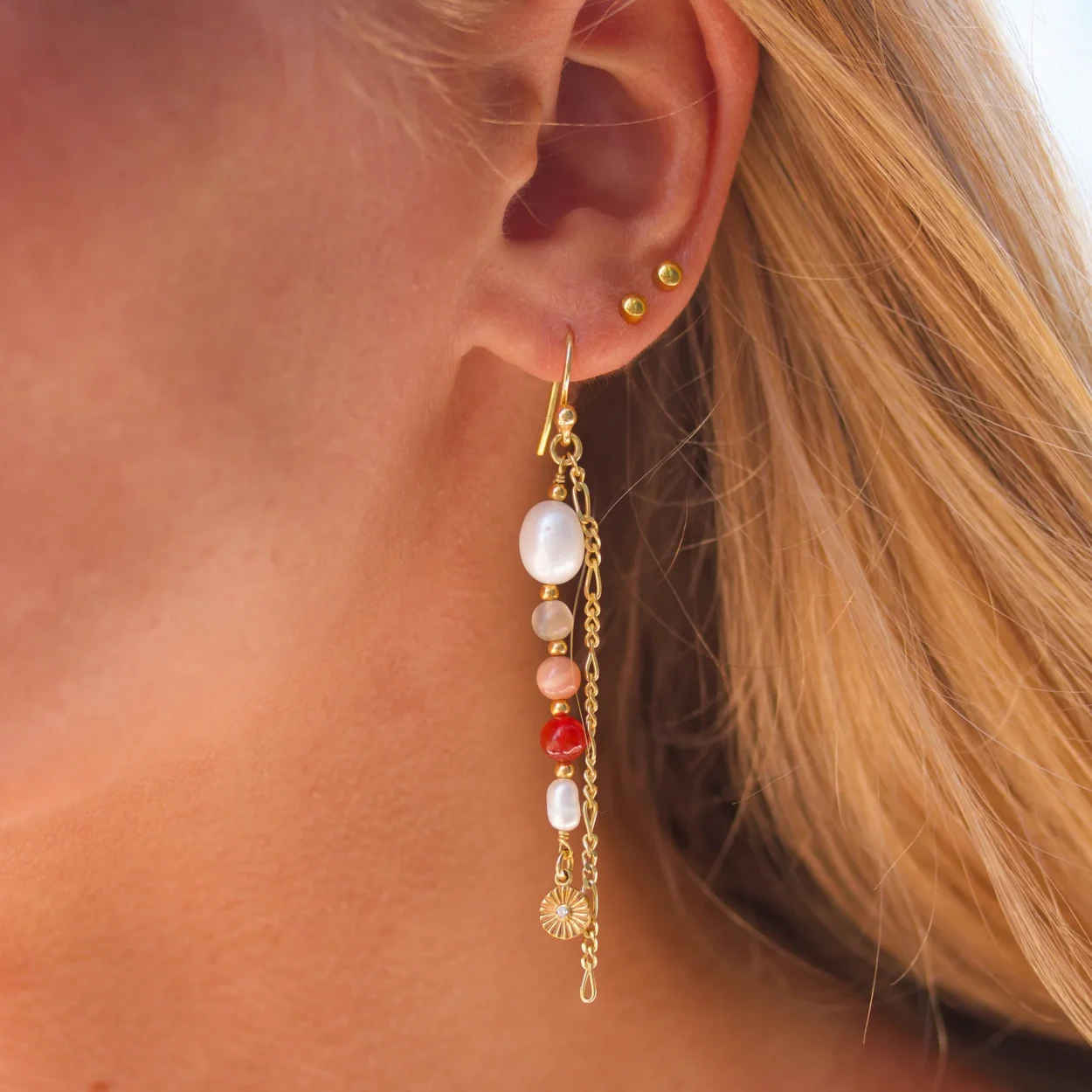 Innovation Pearl Earring - red