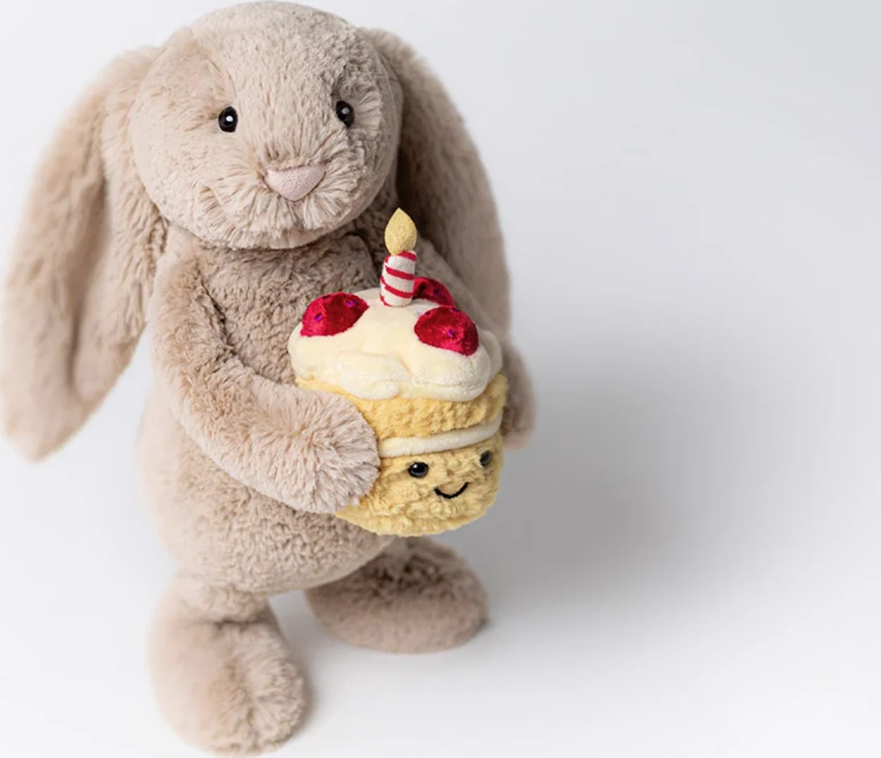 Jellycat beige birthday medium