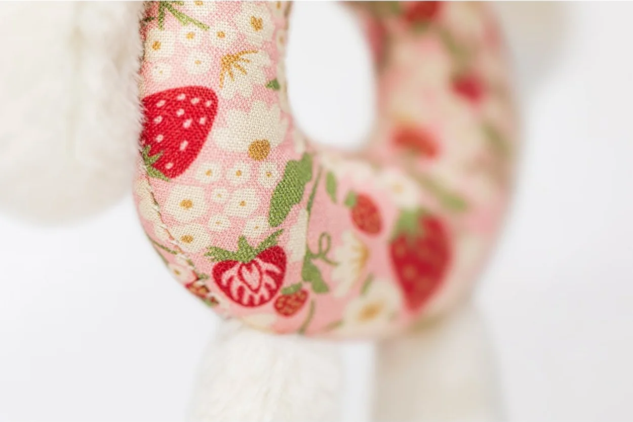 Jellycat Blossom cream rattle