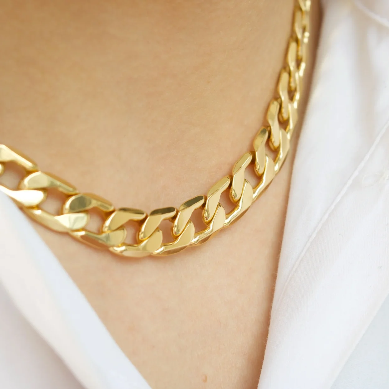 Magda Necklace - Gold