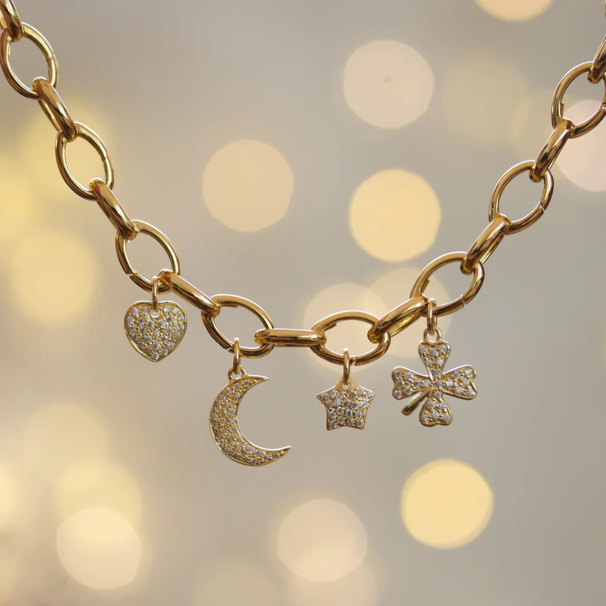 To the moon and back - Pendant