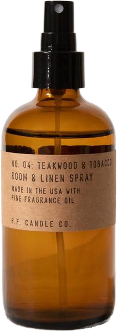 P.F. Húsilmur NO. 04 Teakwood & Tobacco (229ml)