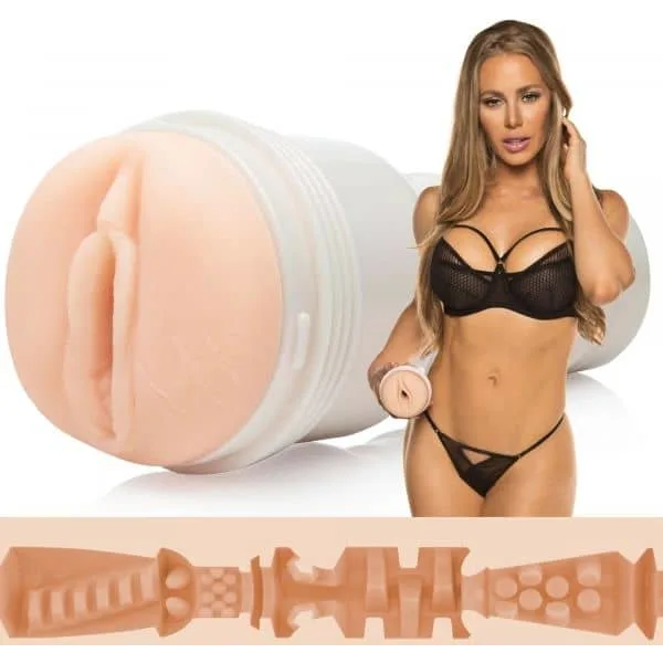 Nicole Aniston Fit